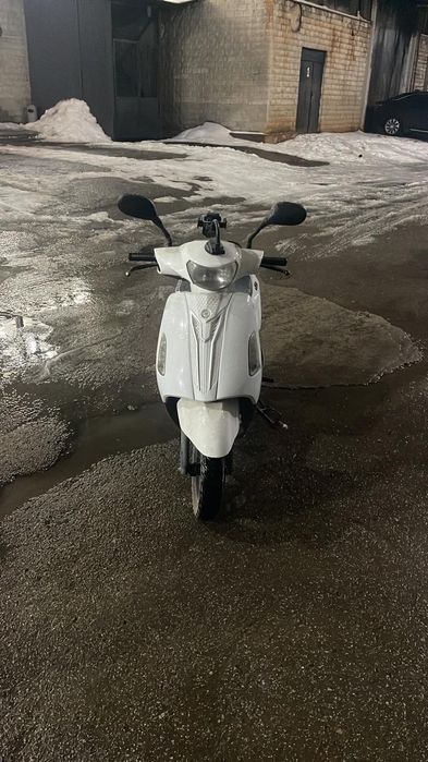 Продам скутер нормално