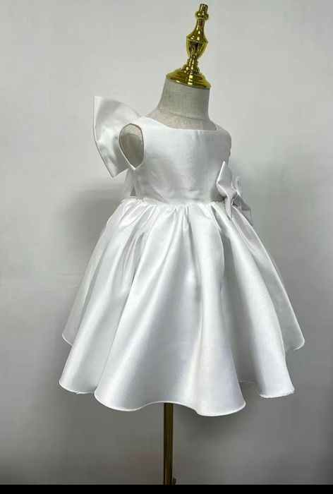 Нарядное платье для девочек