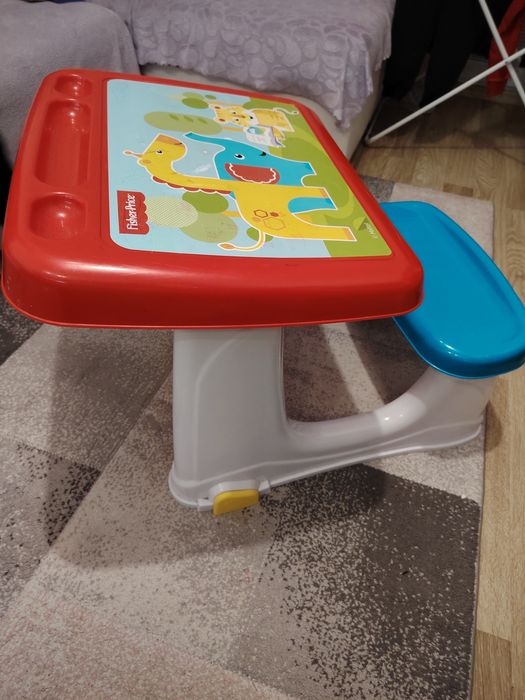 Детско бюро Fisher price