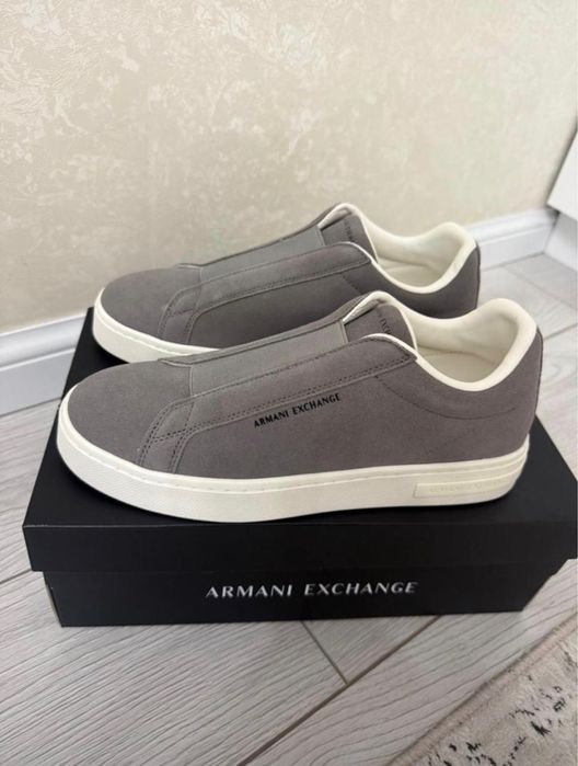 Новые кроссовки Armani Exchange, размер 43