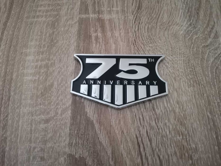 75th Anniversary метална емблема за Jeep
