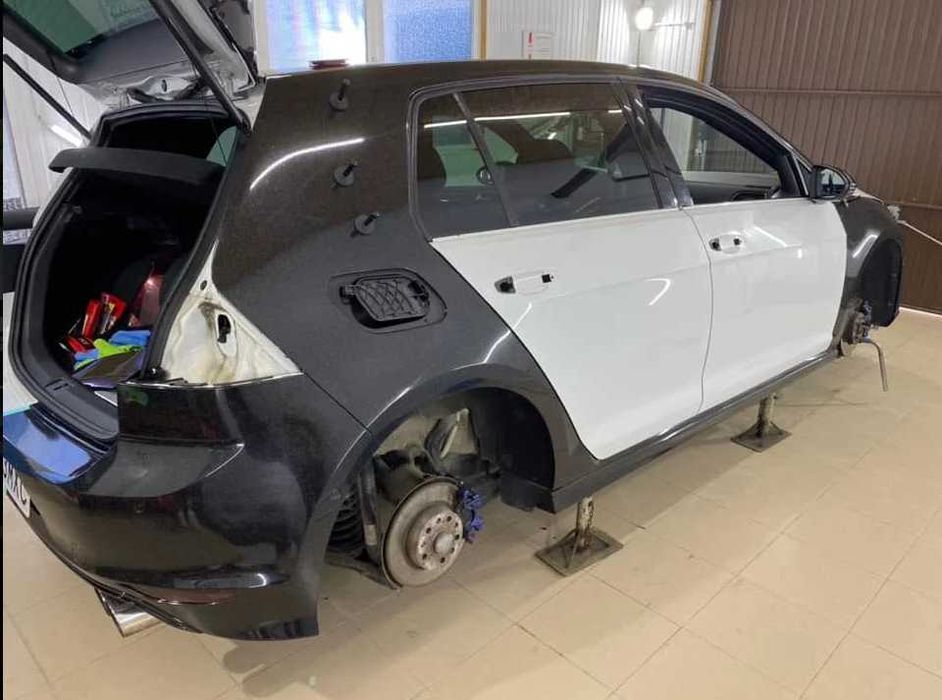 Colantari auto totale/partiale. Crom delete. Colantari elemente interioare