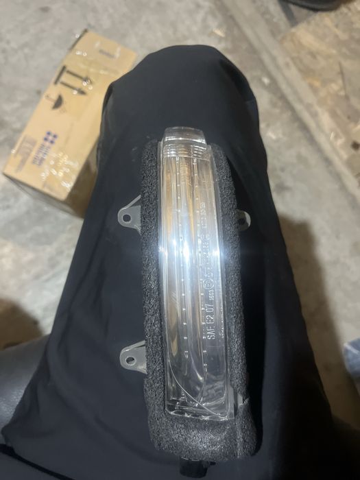 Повторитель в зеркало Land Cruiser 200