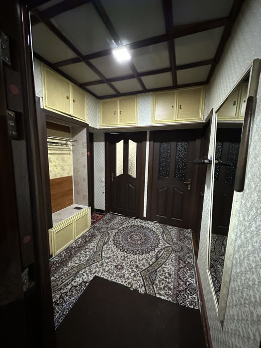 Chilonzor 19-mavzeda 4 xonali uy sotiladi