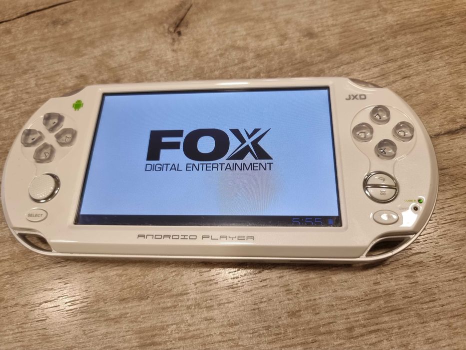 Гейм-конзолата - Портативна Android конзола