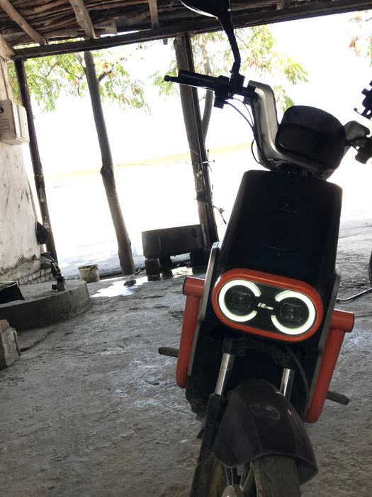 Skuter. Moto ? Sotiladi