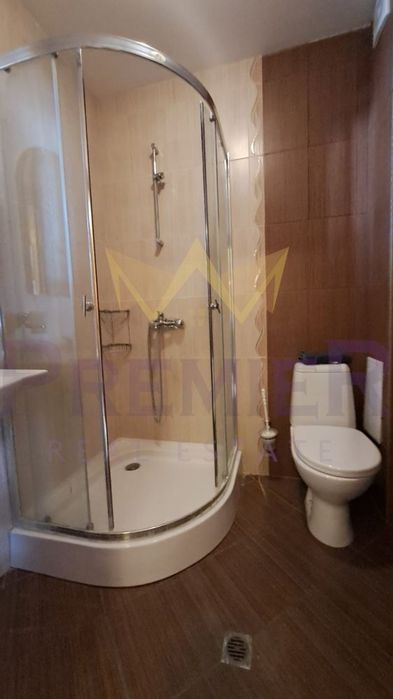 Дава се под наем Тристаен апартамент в к.к. Златни пясъци - 120 кв.м за 612 € - Снимка #11