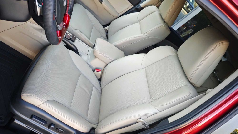 Авторска/MATRIX Фарове/SMART Карбонов Волан/Обслужен Honda Cr-v