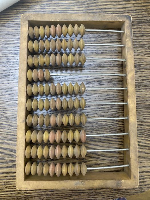 Счеты  б/у  500 тенге