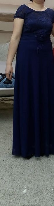 Дълга    тъмно   синя    рокля