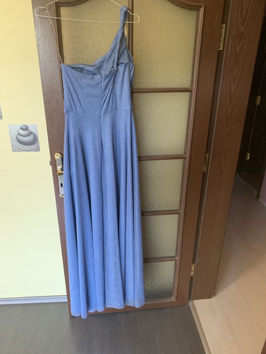 Официална рокля