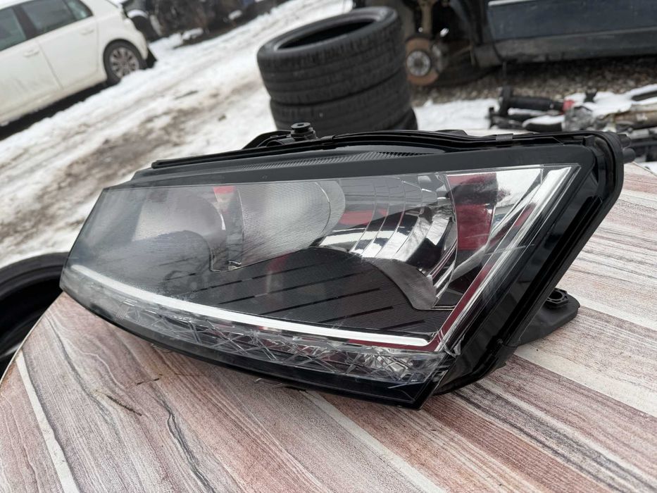 Фар Skoda Octavia