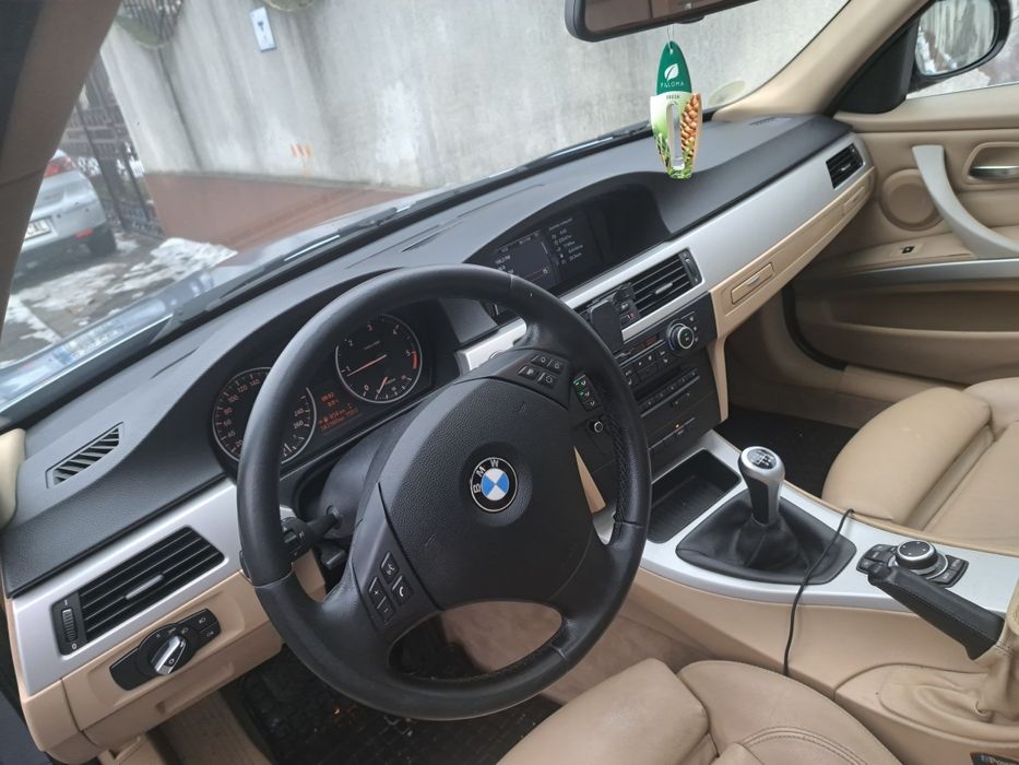 Bmw e90 320d 2011