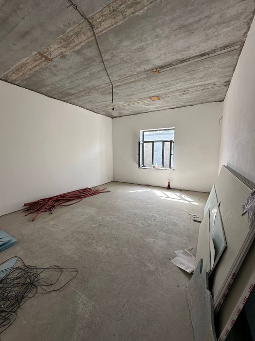 Xovli sotiladi Bektemir tumani 8 xona + Padval 90 bitgan