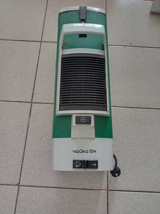 Ретро прахосмукачка Чайка