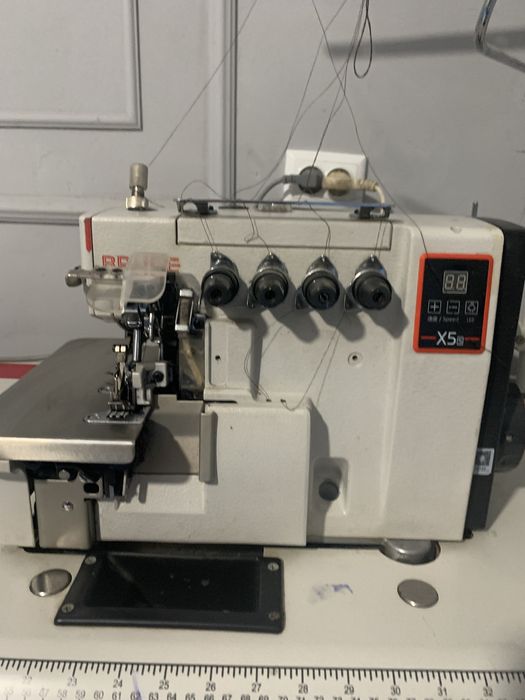 Оверлок bruce 5 нитка в хорошем состояние