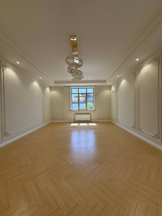 Продается Евро дом рядом с локомотив парк