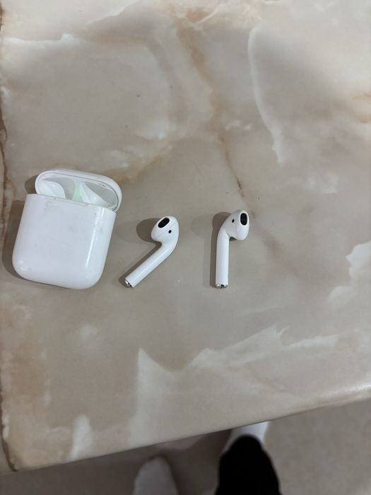 Apple Airpods Gen 2