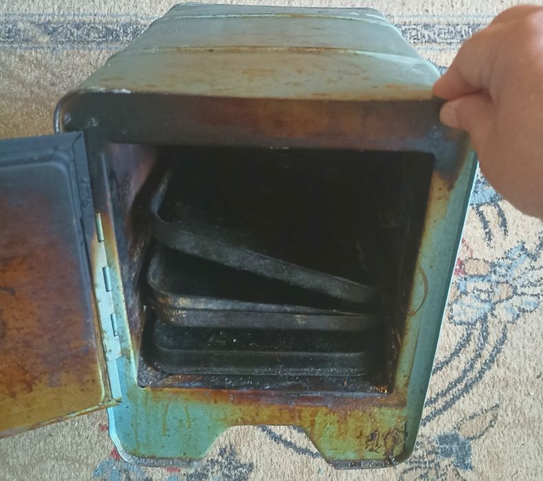 Продам электродуховка, печь, духовка,  для кухни, для дома.