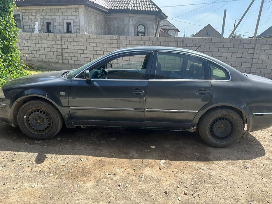 Машина хорошая ишё едет