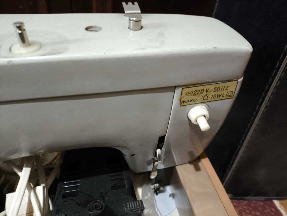 Швейная машинка чайка 132 М