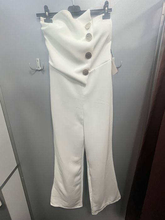 Официален гащеризон и рокля