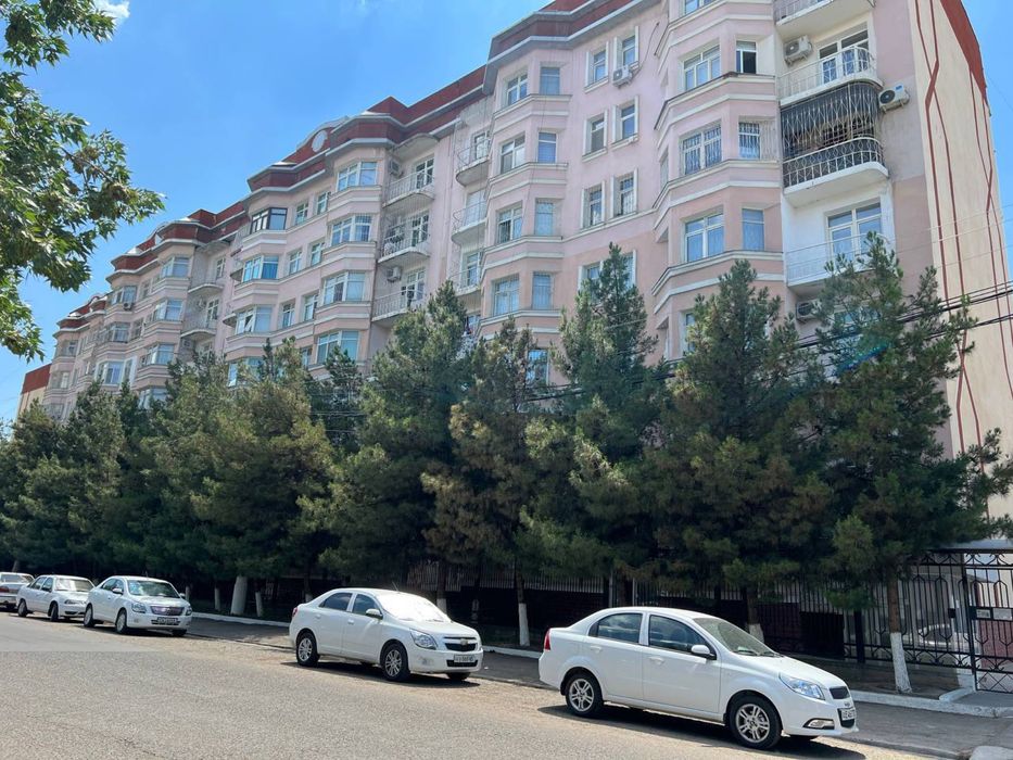 Своя Аренда квартиры Оазис Бизнес центр ( Саларская набережная )