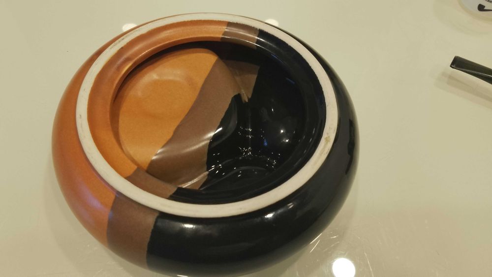Scrumieră eleganta din ceramica fina, pt. pipe + CADOU