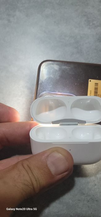 Apple Airpods pro 2 Ligthing Case Кейс Original 100%