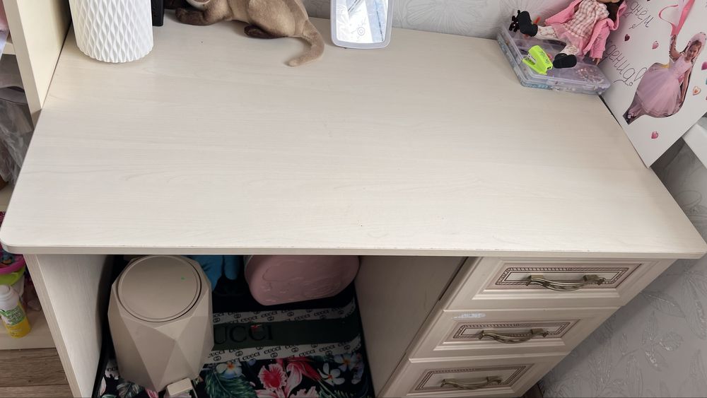 Стол письменный район Айгуль