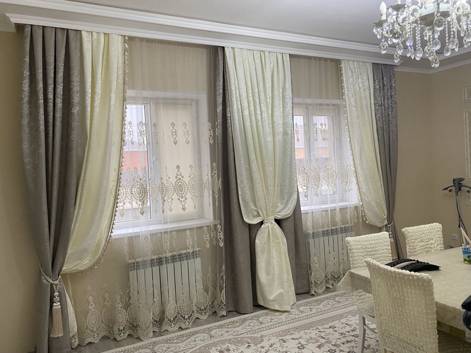 Дом мансардный большой