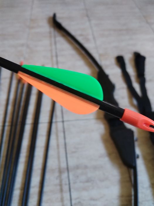 Комплект Лък, стрели, колчан и предпазител за ръката