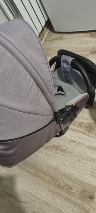 Продам коляску 2 в 1 Tutis nova