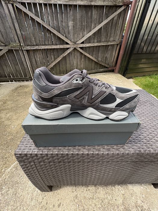 Vand adidasi new Balance Model 9060