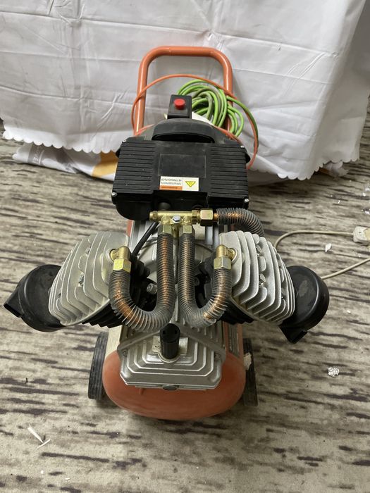 Воздушный компресор