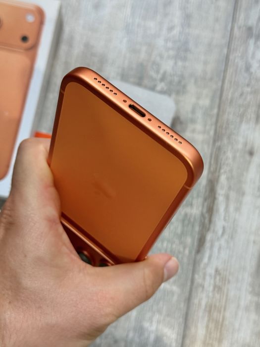 17 Pro Max 256 GB Orange - 100% Battery ( 37 цикъла) Като Нов