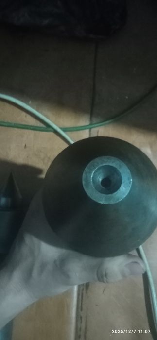 Продаю два центра для такарного станка