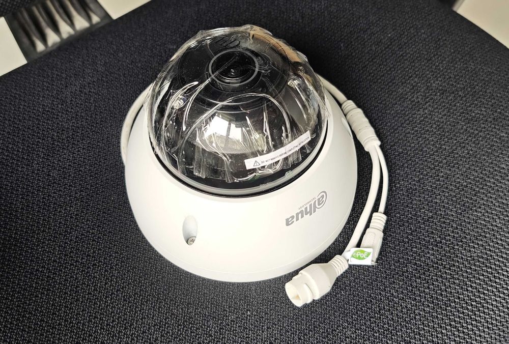 4MP IP куполна камера Dahua DH-IPC-HDBW5431E-ZE с варио обектив