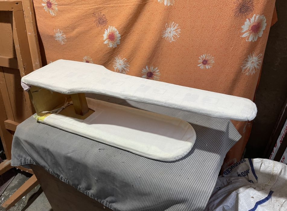 Настольная гладильная доска