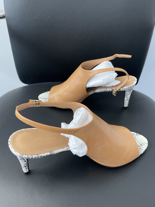 Calvin Klein sandale cu eticheta