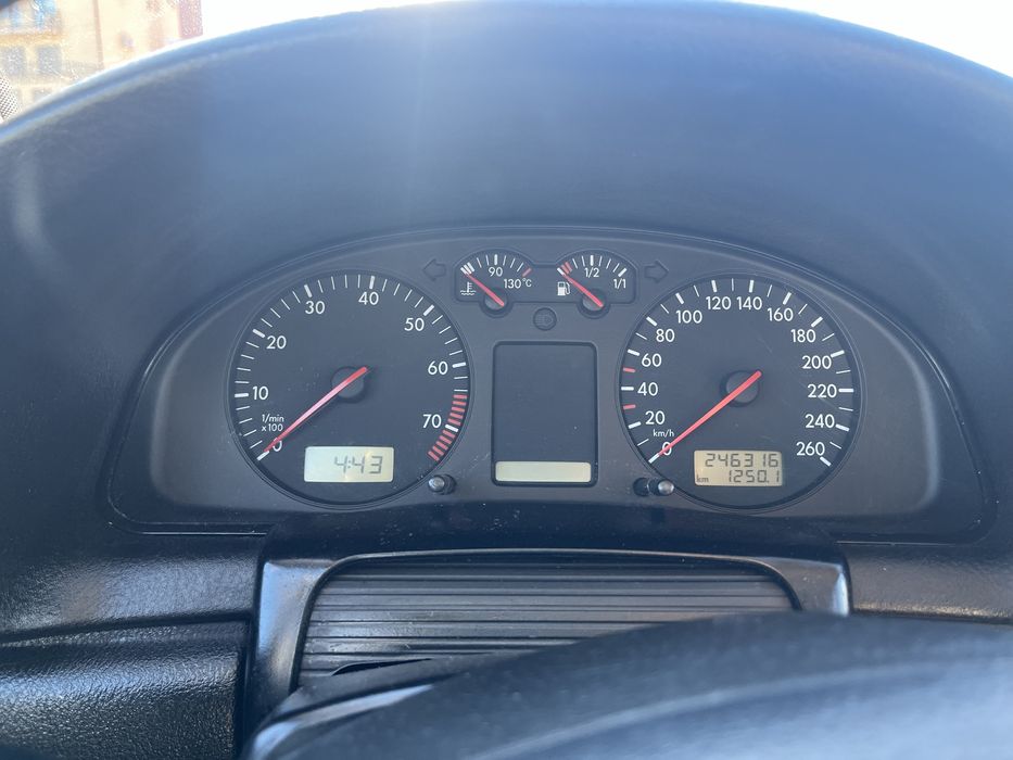 Vand vw pasat b5 1.6 benzina automata