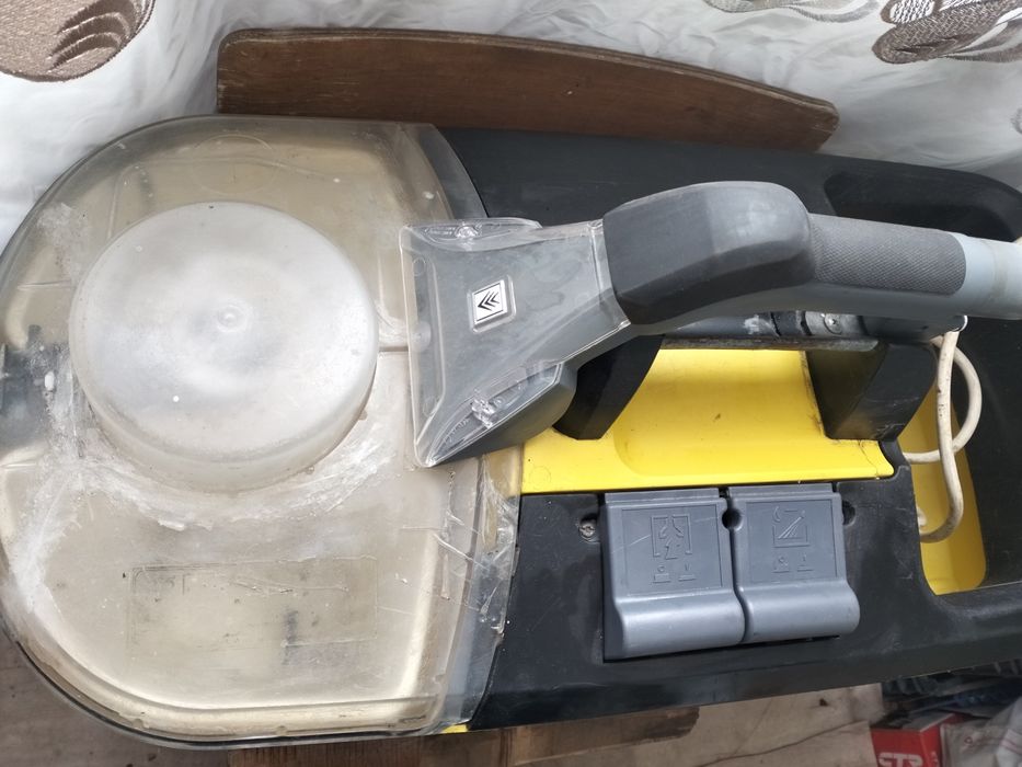 Продам, мойщи пылесос Керхер KARCHER