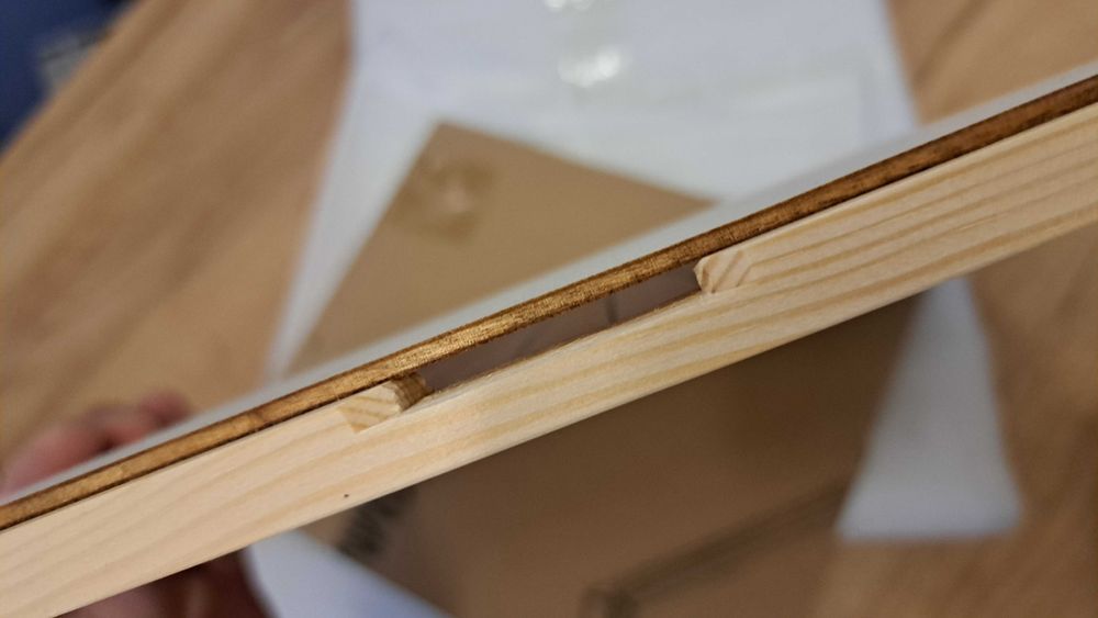 Дървена рамка за специални събития и гости