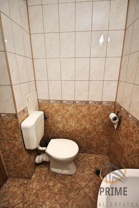 Дава се под наем Тристаен апартамент в Бургас, Център - 80 кв.м за 561 € - Снимка #6