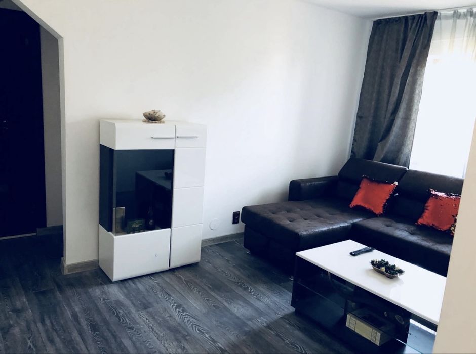 Apartament 3 camere Rovine-Damarin