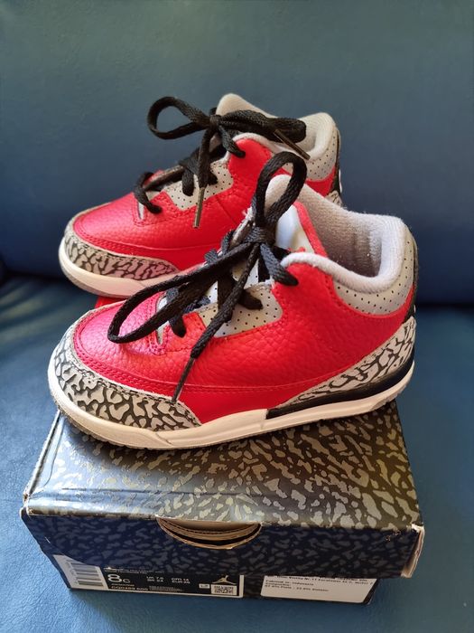 Adidasi Nike Jordan marimea 25