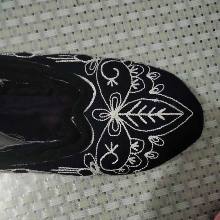 Родопски терлици и пантофи