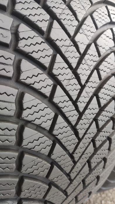 4бр зимни гуми 235/45/17 Bridgestone Blizzak LM005
dot23