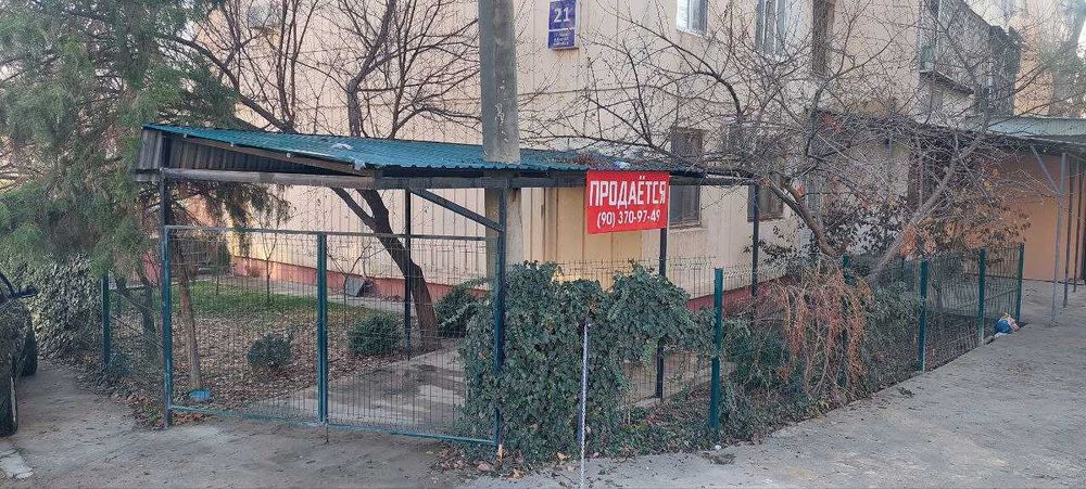 Продаю 3х квартиру, 1й этаж, возле метро Туркистон, Юнусобод 15-21-26.