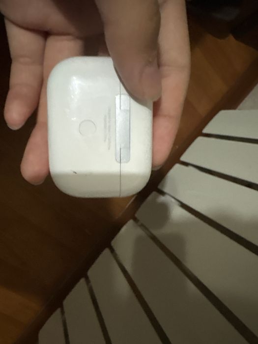 Наушник airpods